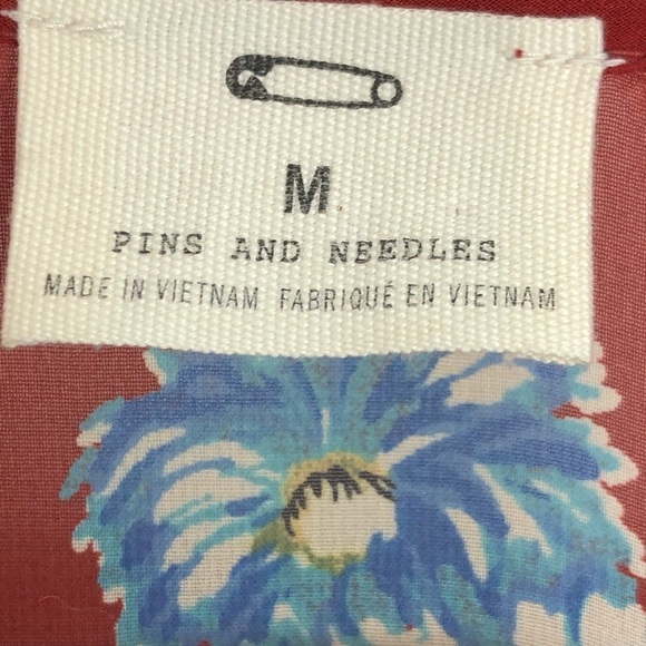 PINS and needle sheer floral button down blouse - Picture 3 of 11